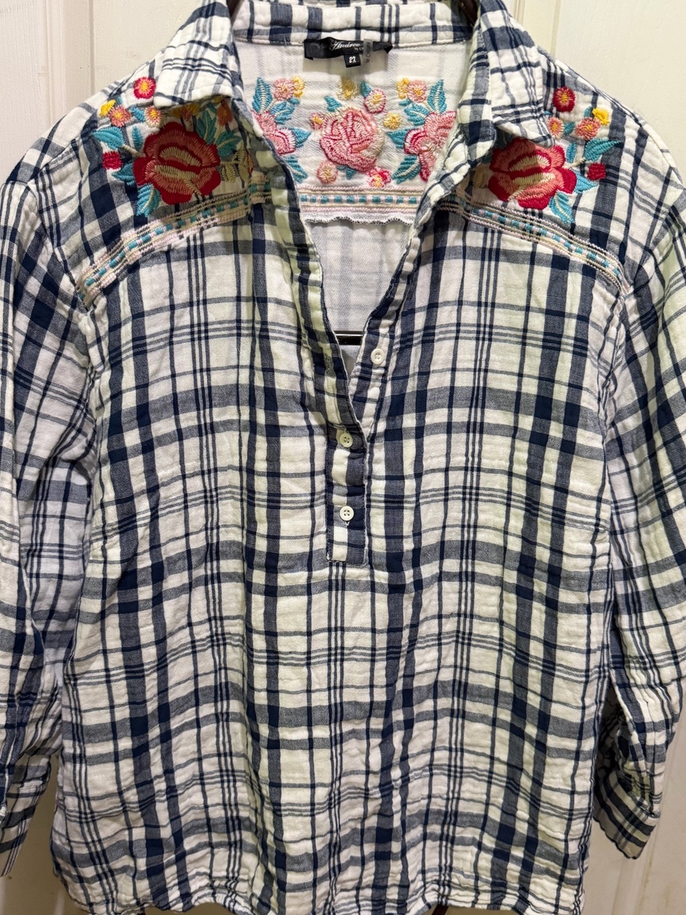 ANDREE BY UNIT Navy and White Plaid Embroidered Popover Blouse Size XXL